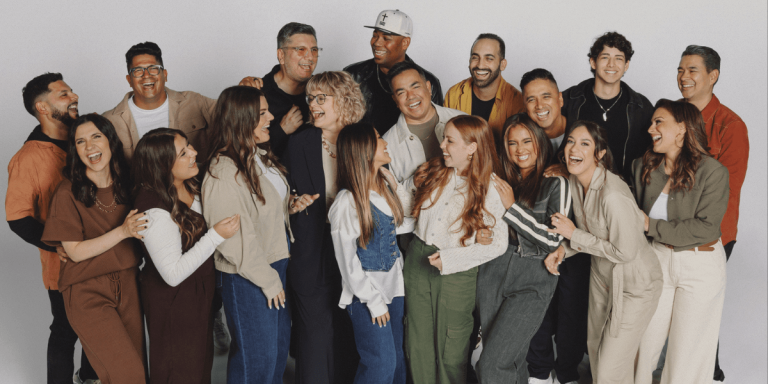 Gateway Worship Español lanza “Momentos”, un álbum que reúne canciones de adoración que marcaron su ministerio