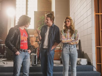Mira el primer adelanto de «Beyond Belief», la nueva película cristiana inspirada en la fe y la música de Petra